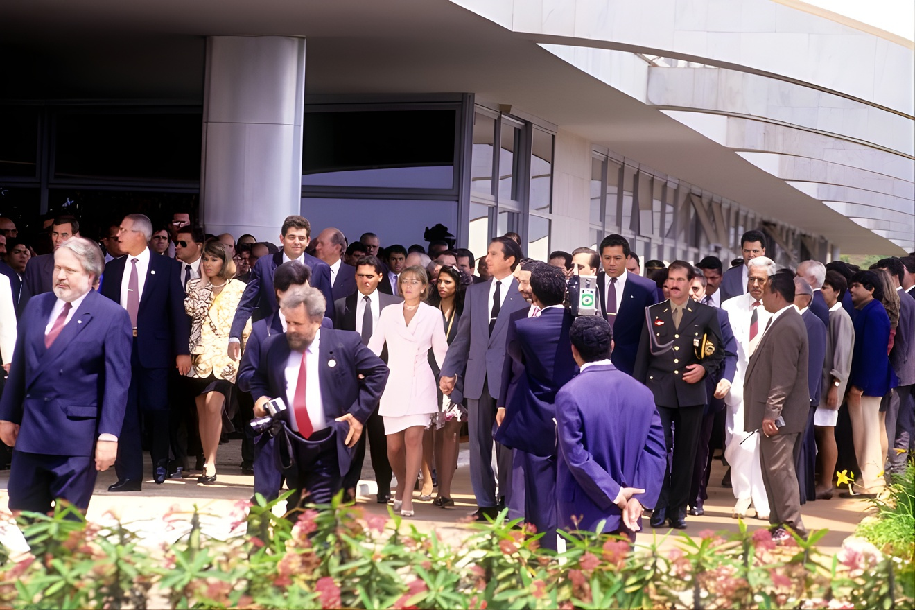 Política como Invenção, por Pablo Spinelli